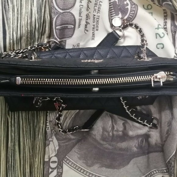 Guess Quilted Fleur Girlfriend Satchel / Purse - Picture 4 of 9